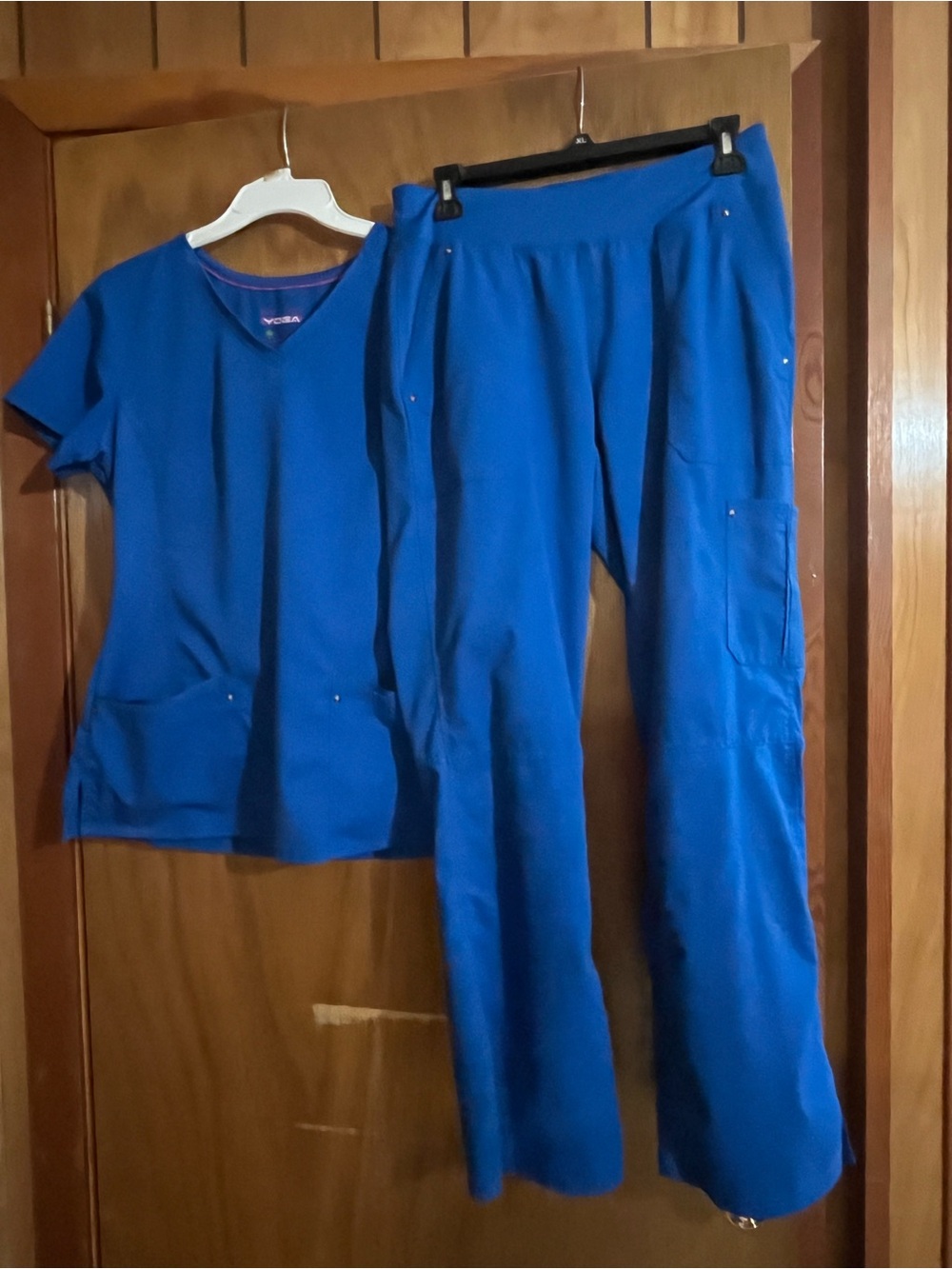 V-Neck Women's Straight Leg Scrub Set in Royal Blue